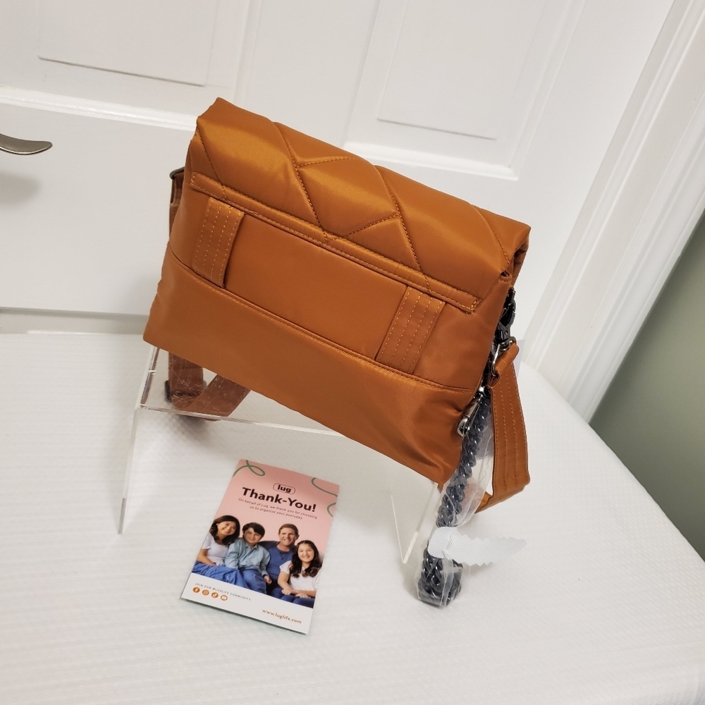 NWT Lug Plie Crossbody Bag Cappuccino Color Lightweight Interchangeable Straps - Picture 3 of 12